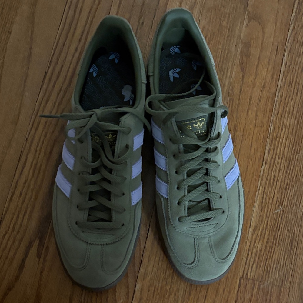 Adidas Spezial Handball Suede  Sneakers (Olive green/ Lavender) NWOT Women’s 10